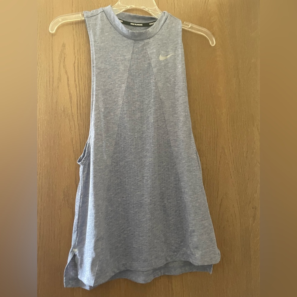 Nike dry fit top xs